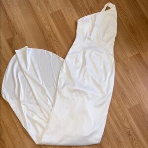 Meshki Elegant White One-Shoulder Dress Wedding Suite Sweep Train Size XXS